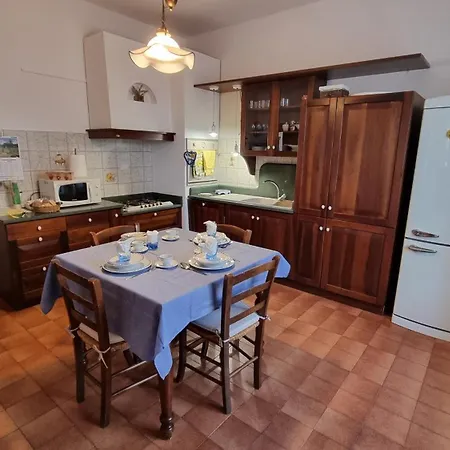 Apartment A Casa Di Gina Rosignano Solvay